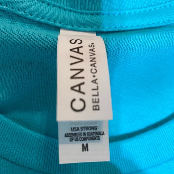 It Takes a Village and a Vineyard T-shirt sz MD - Picture 4 of 4